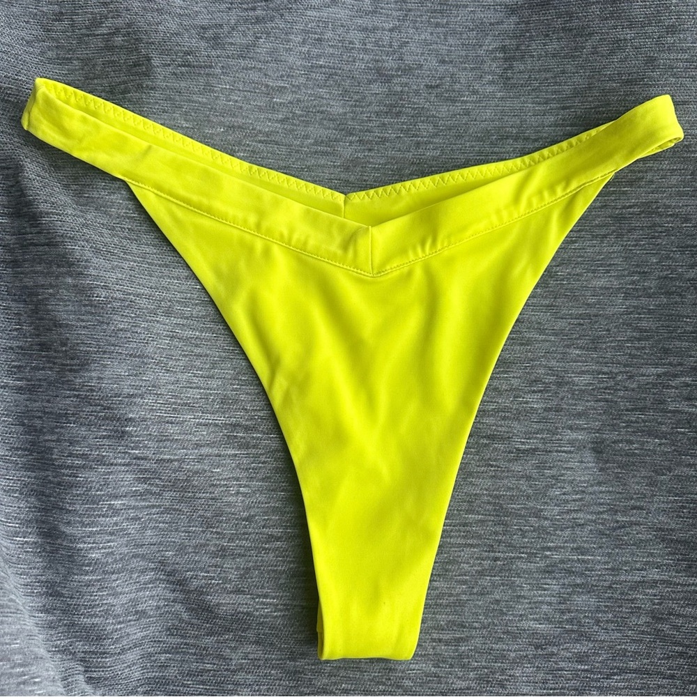 NEW High Rise Cheeky Bikini